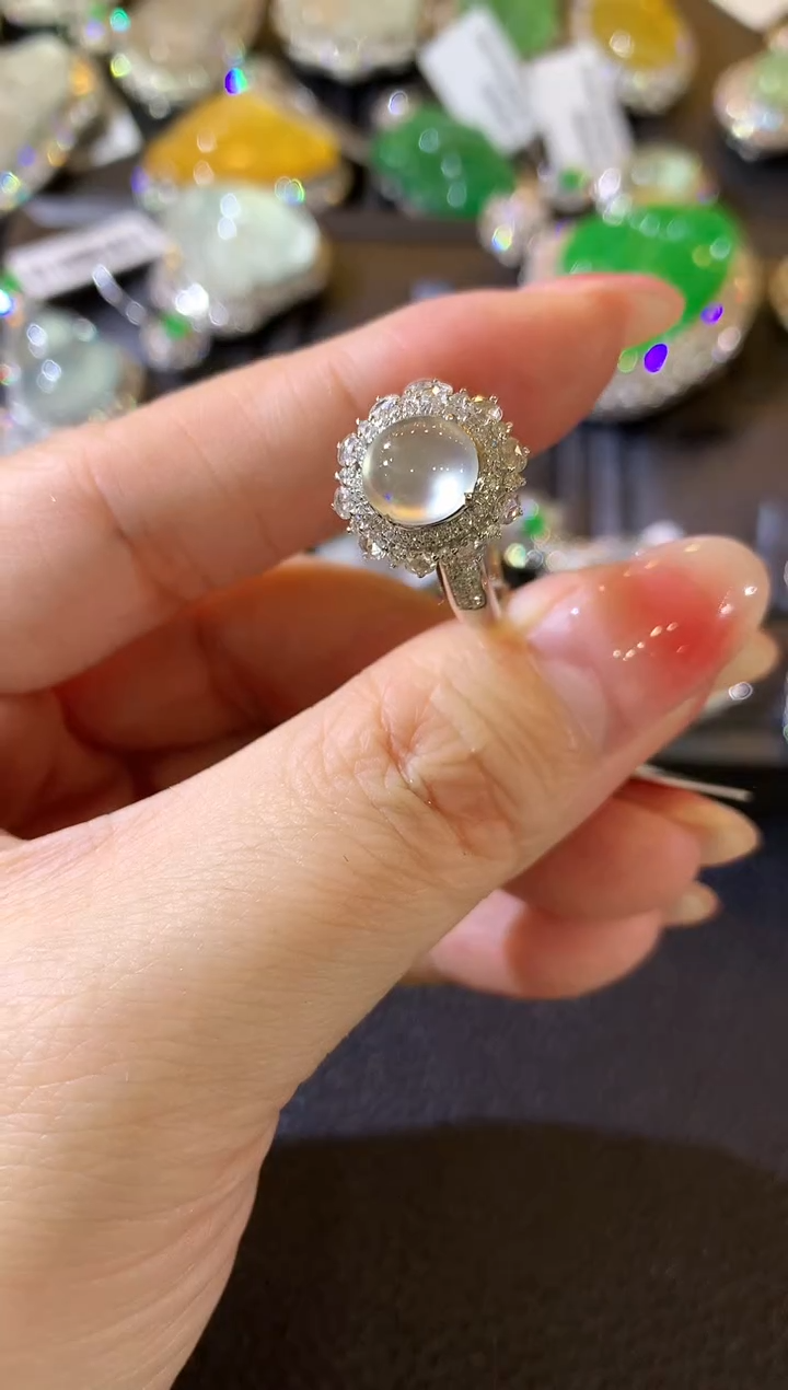 【闪购商品】翡翠戒指18K金镶嵌F30  