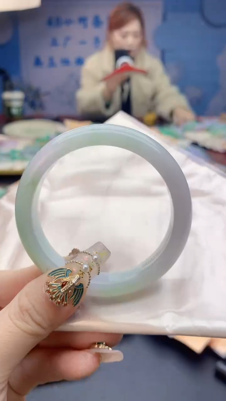 【闪购商品】翡翠手镯未镶嵌0464723619