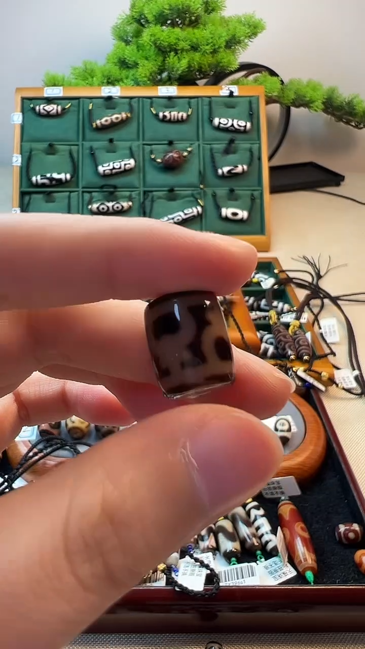 玛瑙/玉髓（覆膜）颈饰未镶嵌50（微瑕随机发货）