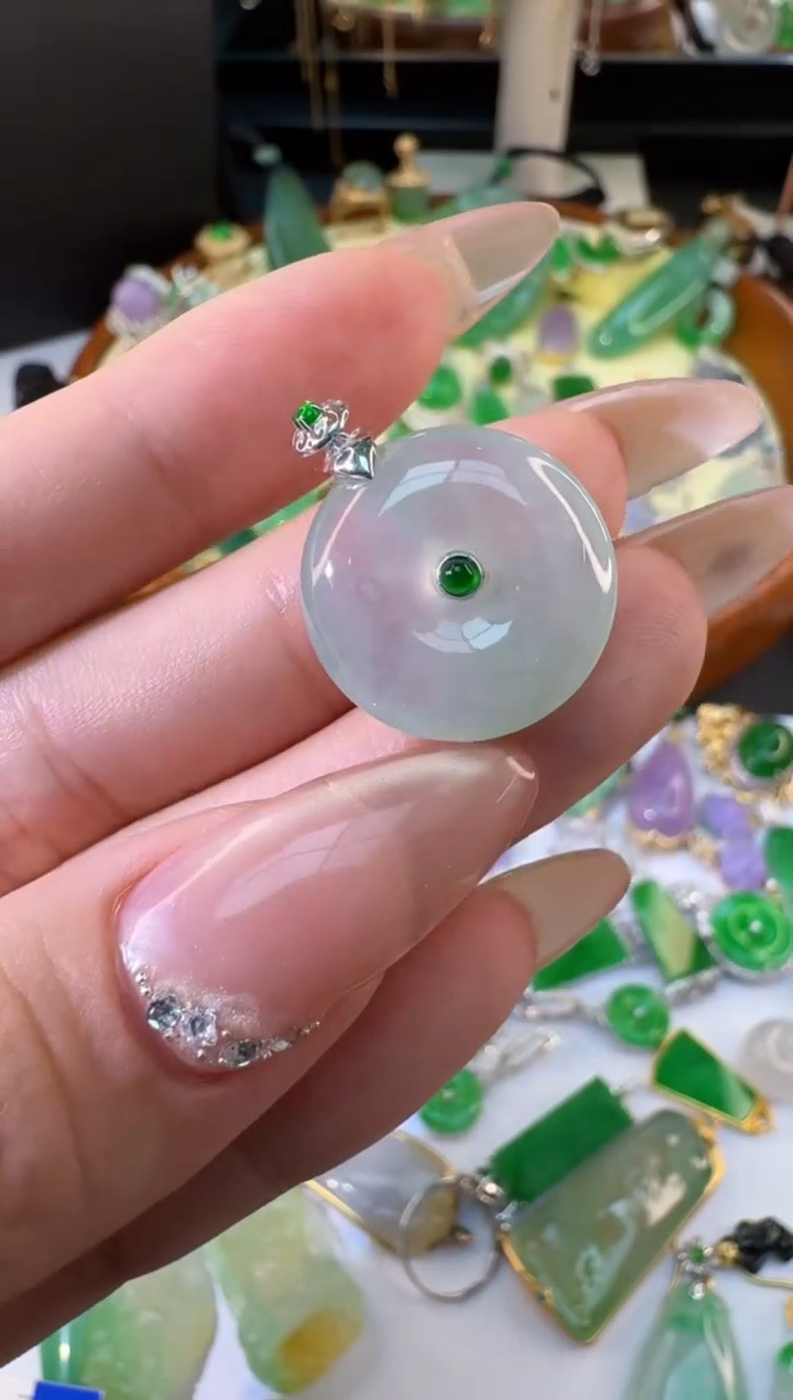 【闪购商品】翡翠颈饰18K金镶嵌缅甸翡翠A货吊坠