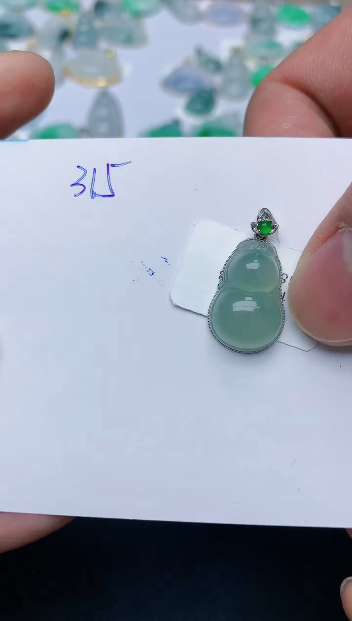 【闪购商品】翡翠颈饰18K金镶嵌天然翡翠A货    315