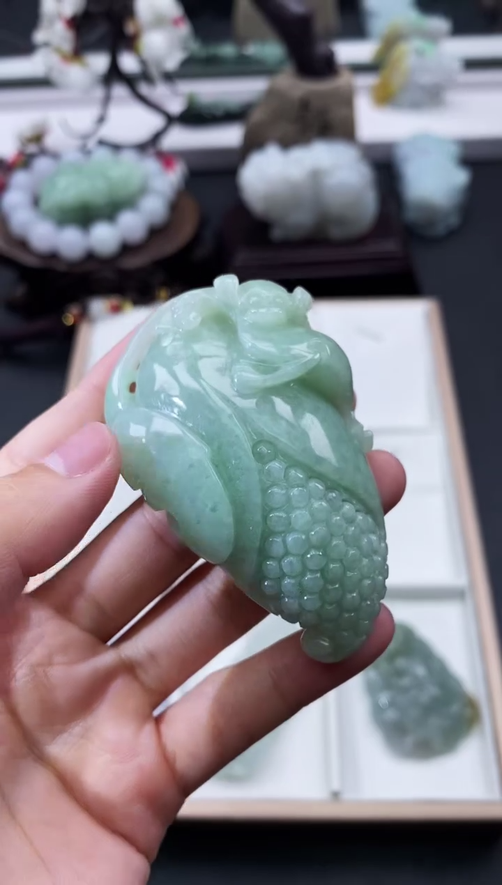 翡翠未镶嵌颈饰天然缅甸A货翡翠