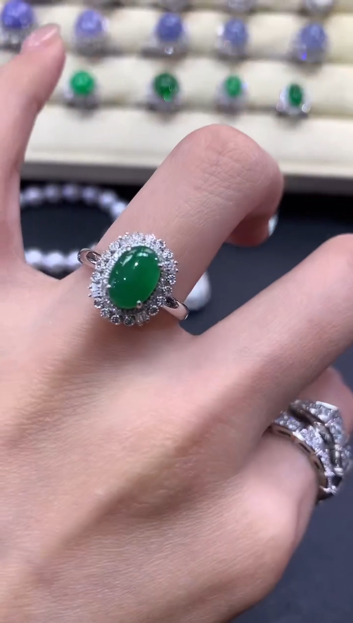 【闪购商品】翡翠戒指18K金镶嵌a136       