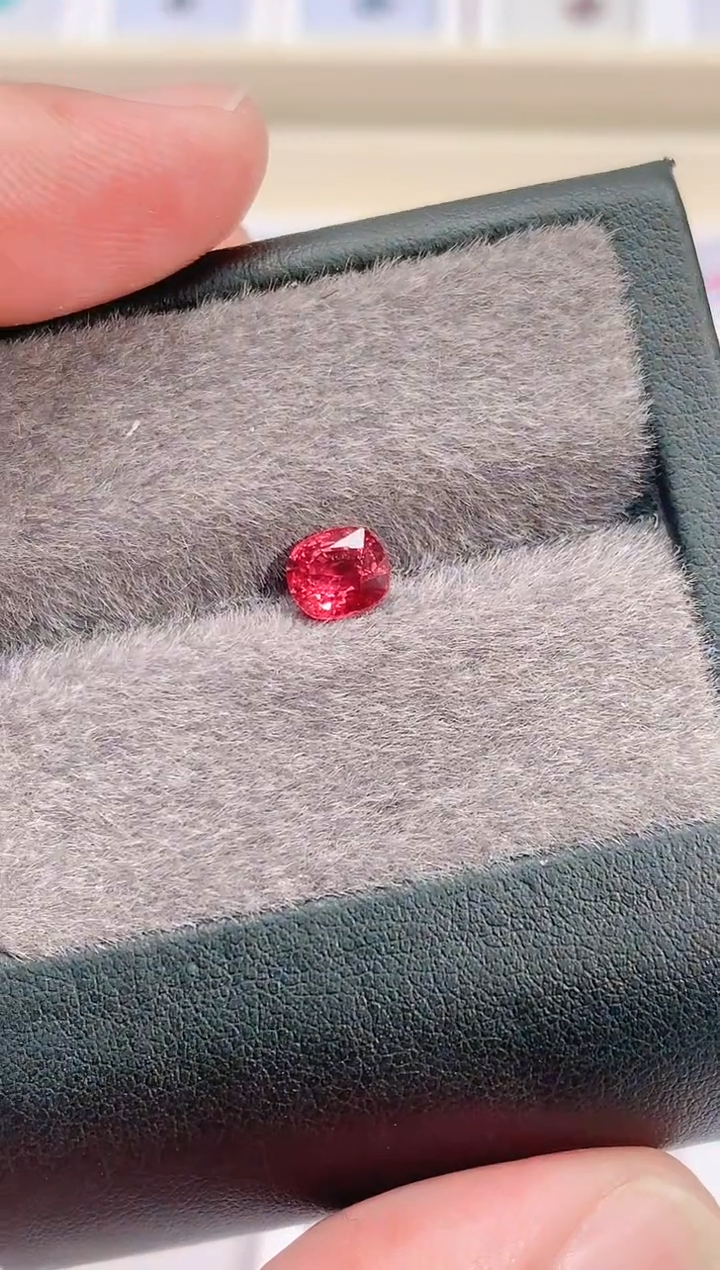 裸石尖晶石1.07-2800天然尖晶石