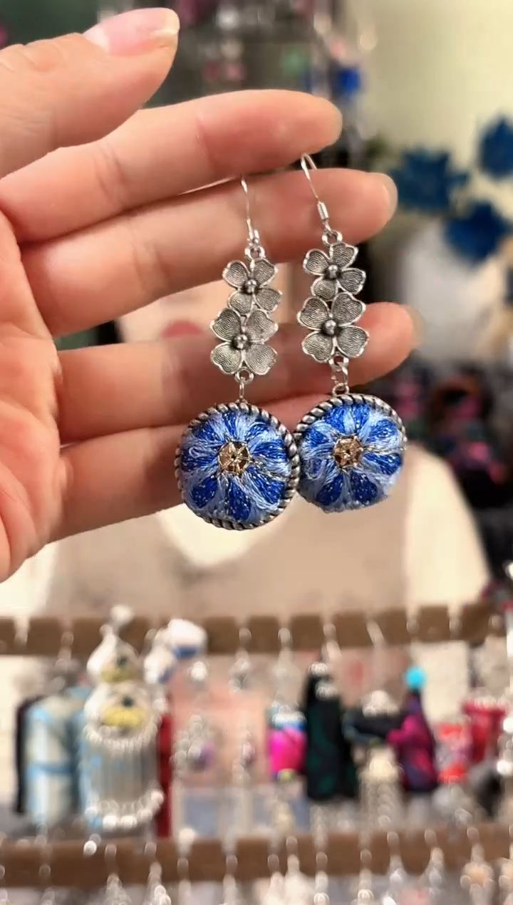 彩云南阁非遗老绣饰品586*