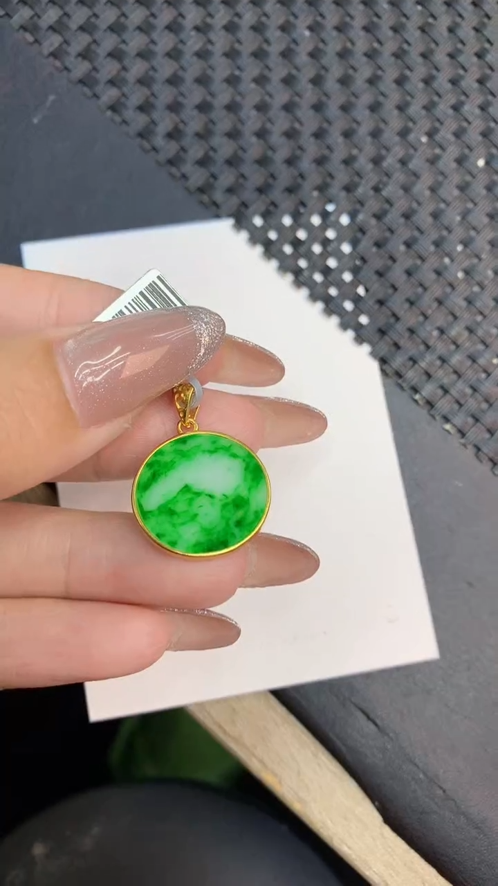 颈饰未镶嵌翡翠1