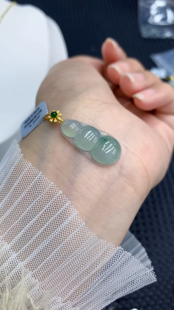 【闪购商品】翡翠颈饰18K金镶嵌            8