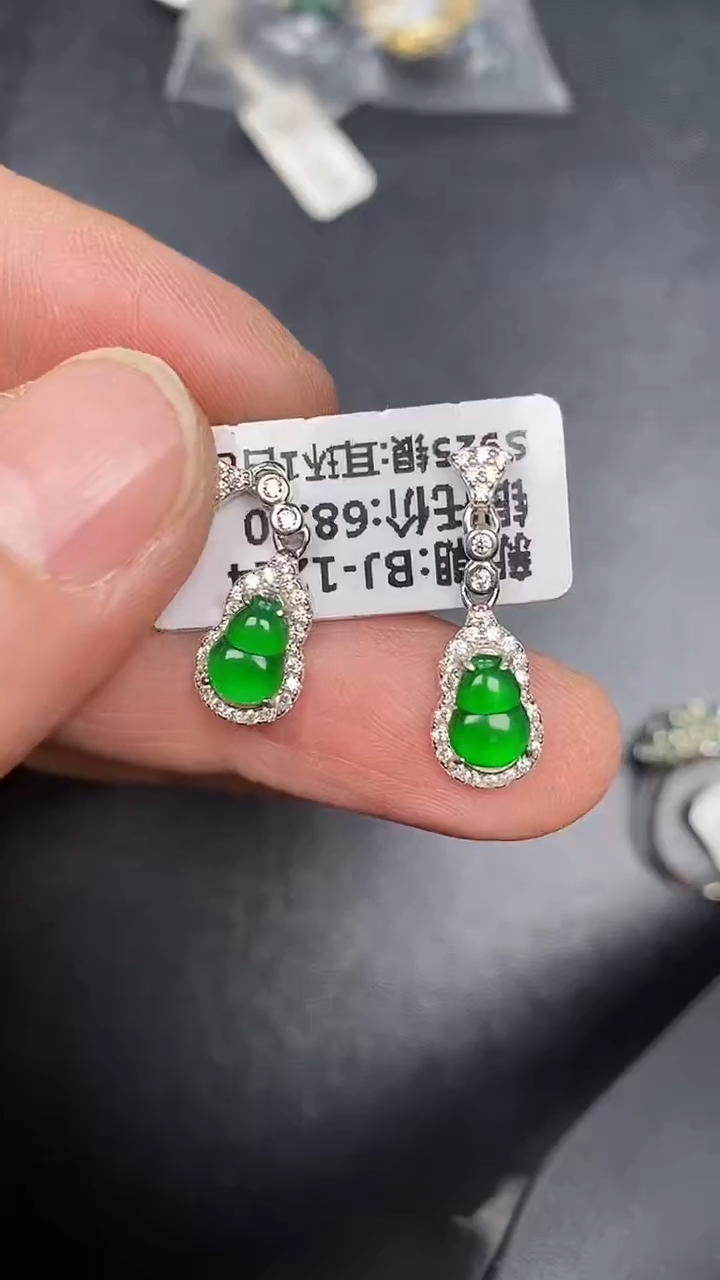 银S925镶嵌戒指翡翠6800