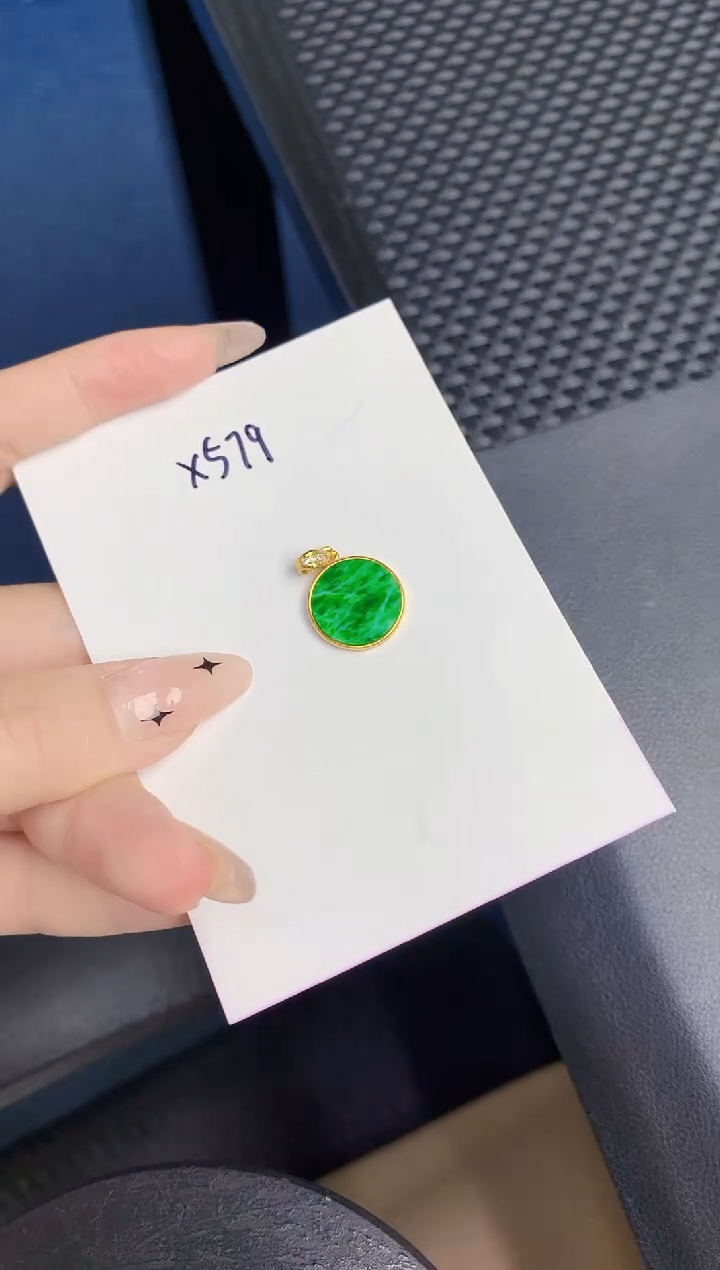 颈饰未镶嵌翡翠缅甸天然翡翠A货