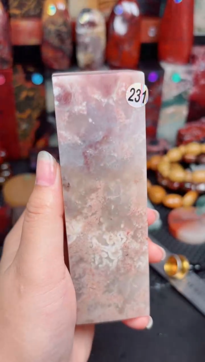 玉桂林鸡血玉印章摆件231