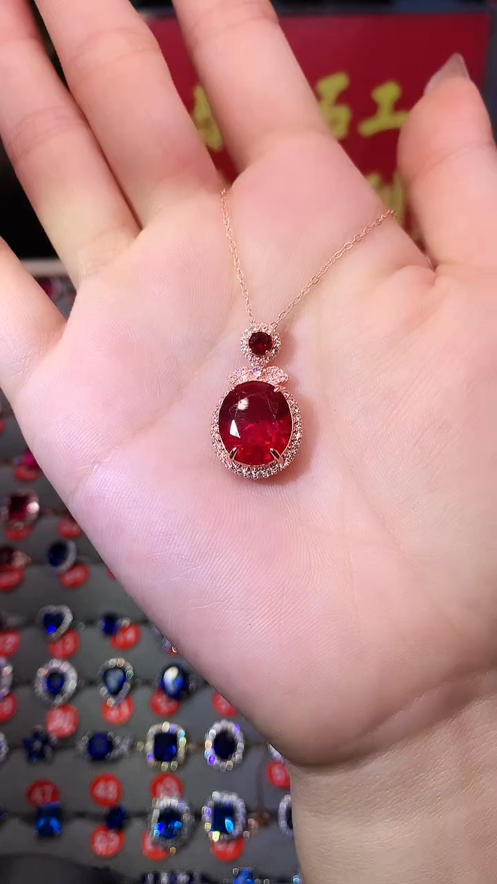 【闪购商品】红宝石吊坠(赠链)银S925镶嵌111111