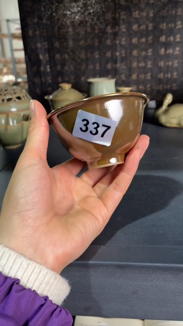 耀州窑仰山微瑕红釉窑变杯子337