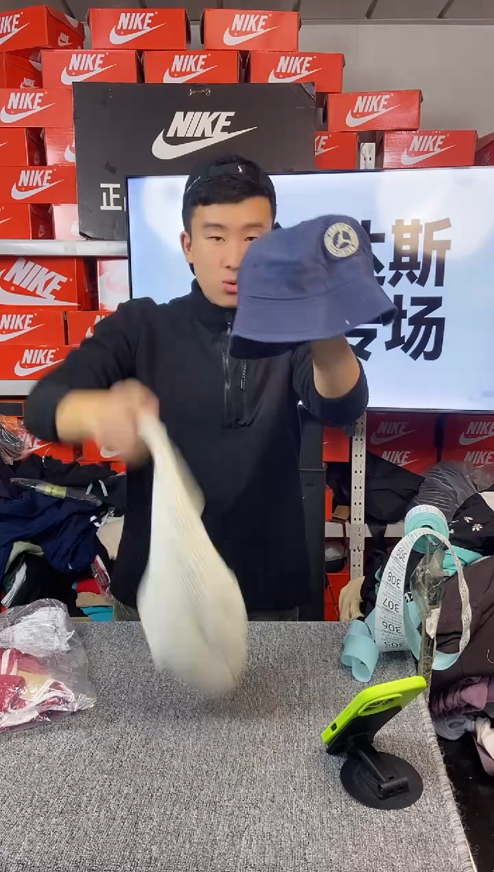 301编码 NIKE/耐克 尺码 直播间过款为准