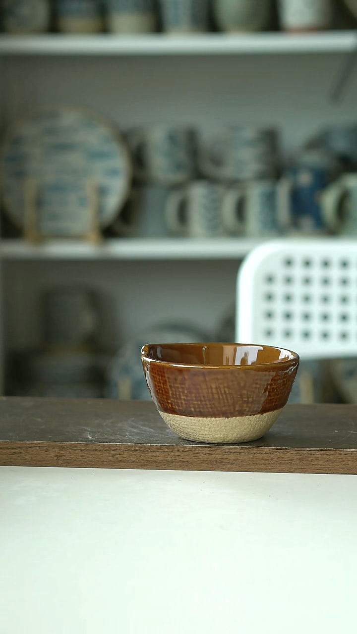 微瑕粗陶焦糖布纹手握杯150ml@4-2@