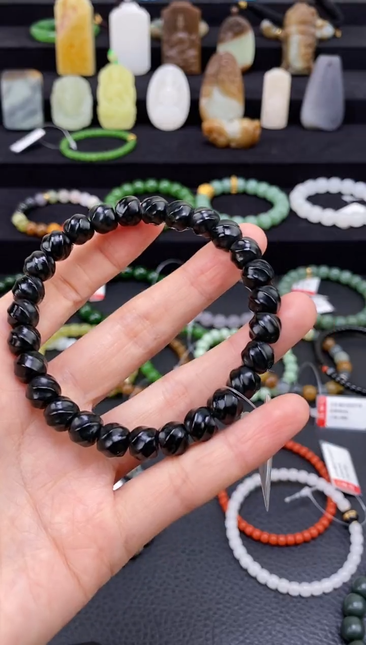 未镶嵌和田玉挂件喜旋手串