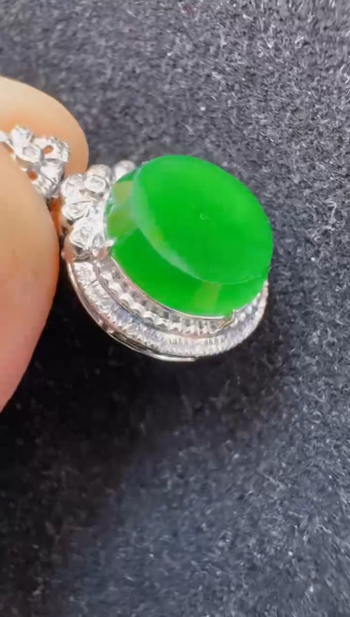 翡翠18K金镶嵌吊坠(不含链)多样性团购发一件