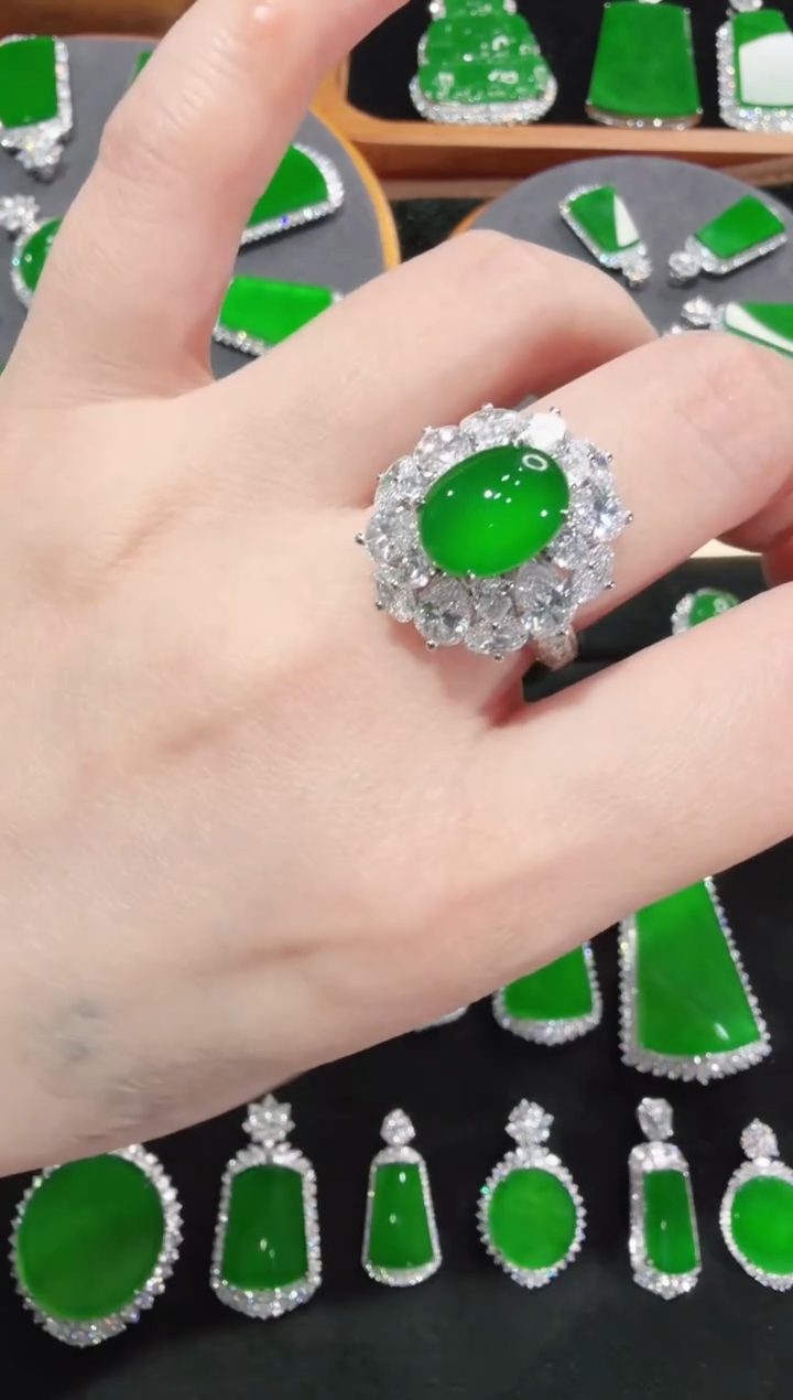 18K金镶嵌戒指翡翠蛋面戒指天然A货翡翠72h鉴赏期