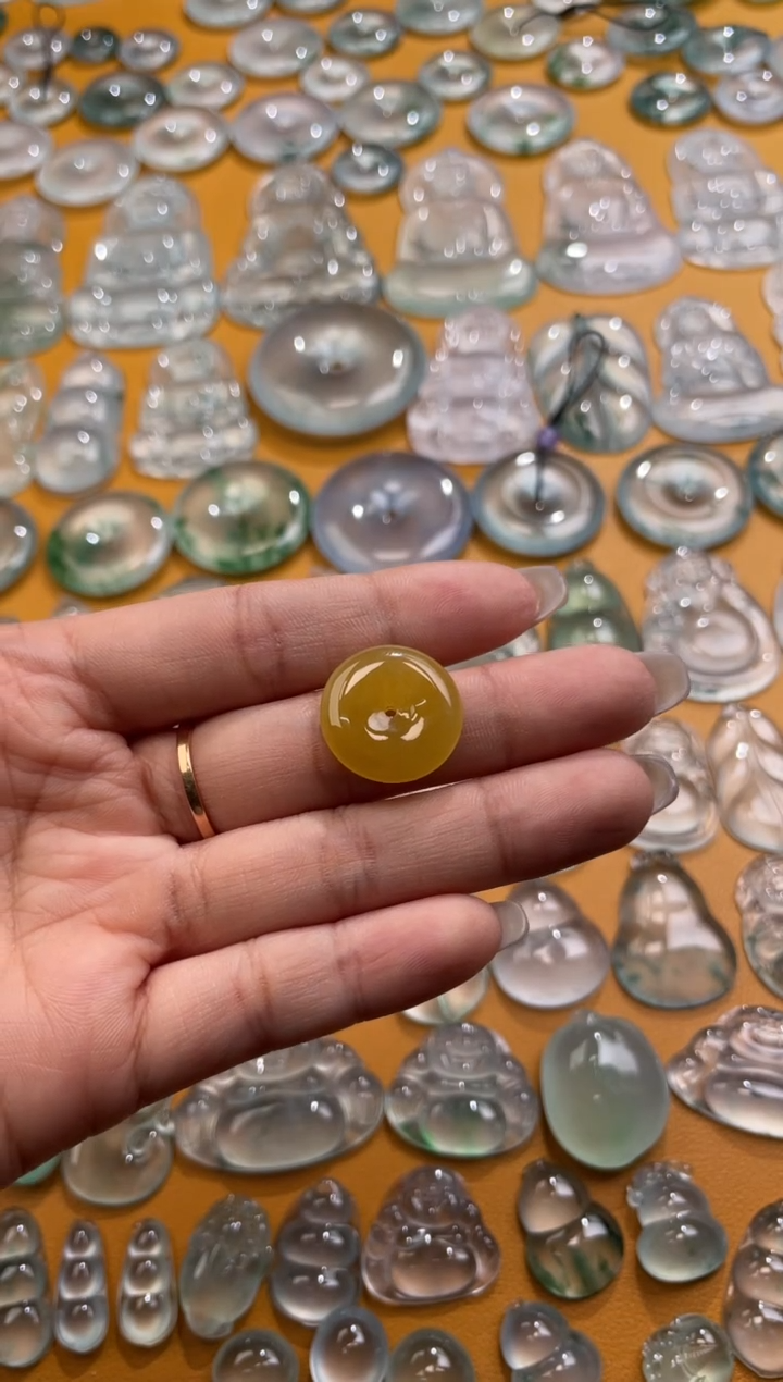 【闪购商品】翡翠吊坠(不含链)未镶嵌平安扣 18.7 4.2