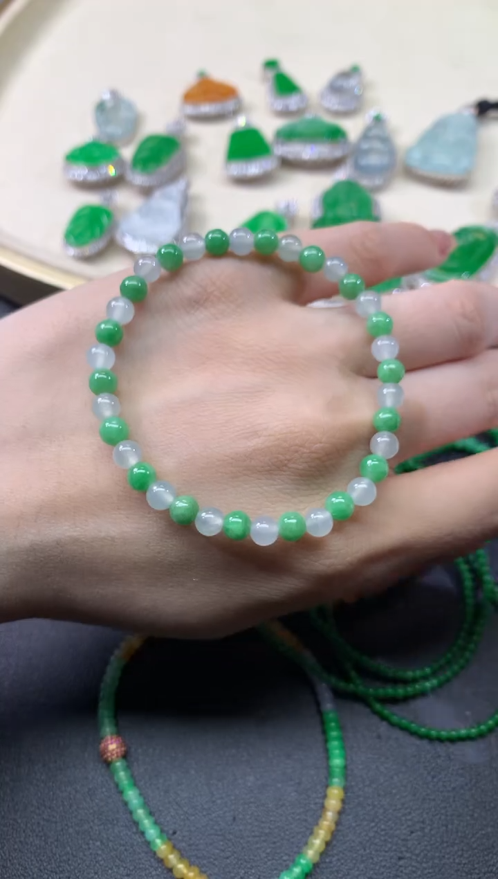 【闪购商品】翡翠手串未镶嵌103天然A货翡翠
