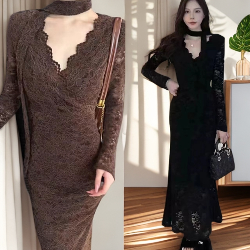 2025秋季新款名媛植绒蕾丝V领气质长裙6007*