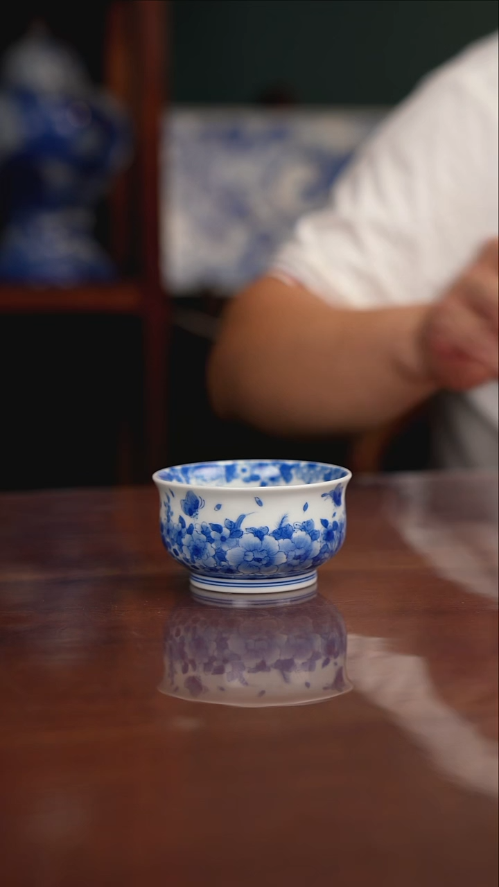 晓月窑青花蝶恋花
