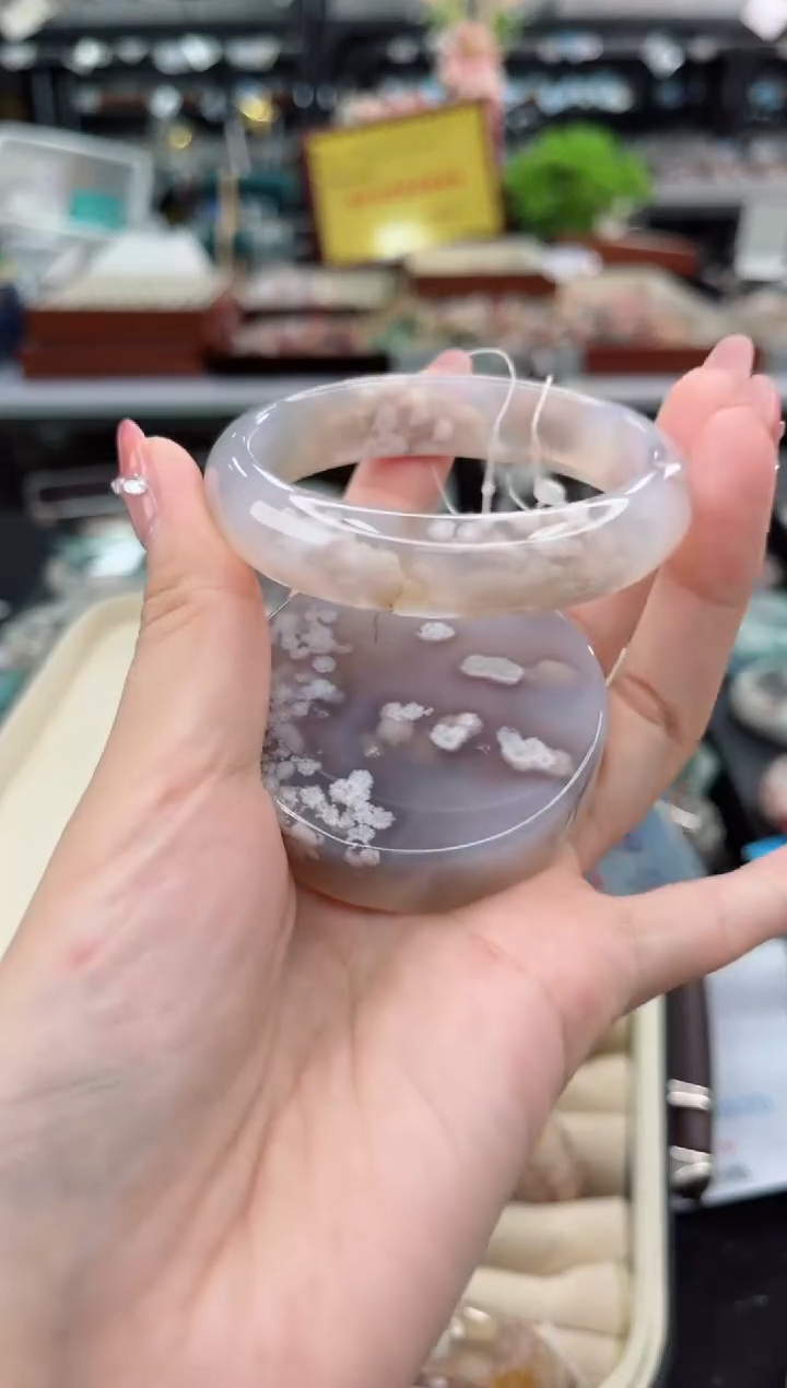 【闪购商品】石英质玉手镯未镶嵌53圈口（赠品镯心）3931079