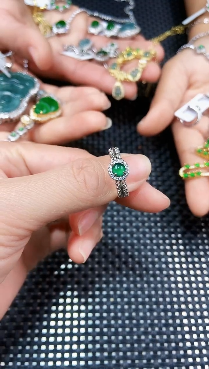 【闪购商品】翡翠戒指未镶嵌11111111