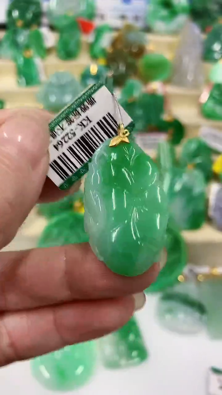 【闪购商品】翡翠吊坠(不含链)18K金镶嵌挂件