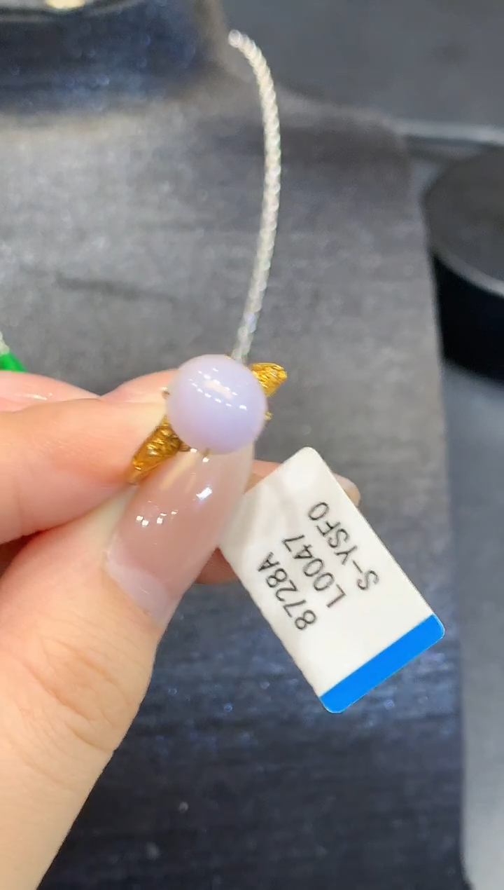 18K金镶嵌戒指翡翠L多样性发其一