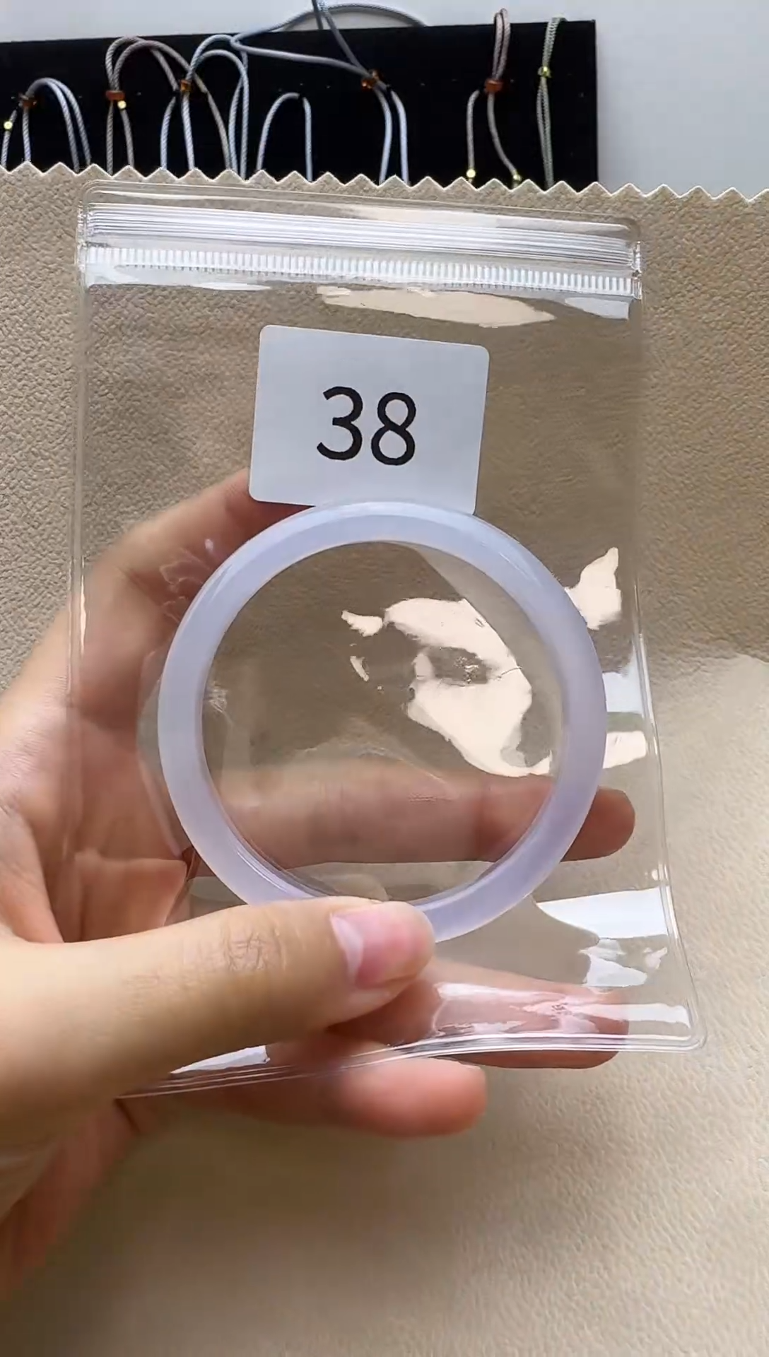 【闪购商品】玛瑙/玉髓手镯合金88