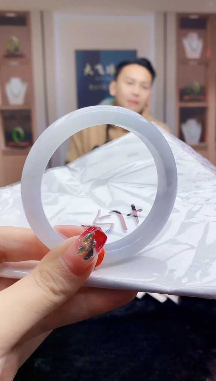 【闪购商品】翡翠手镯未镶嵌   H96-258