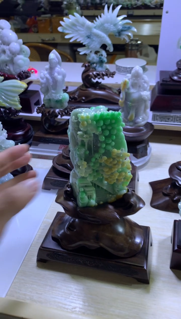【闪购商品】翡翠摆件未镶嵌翡翠摆件
