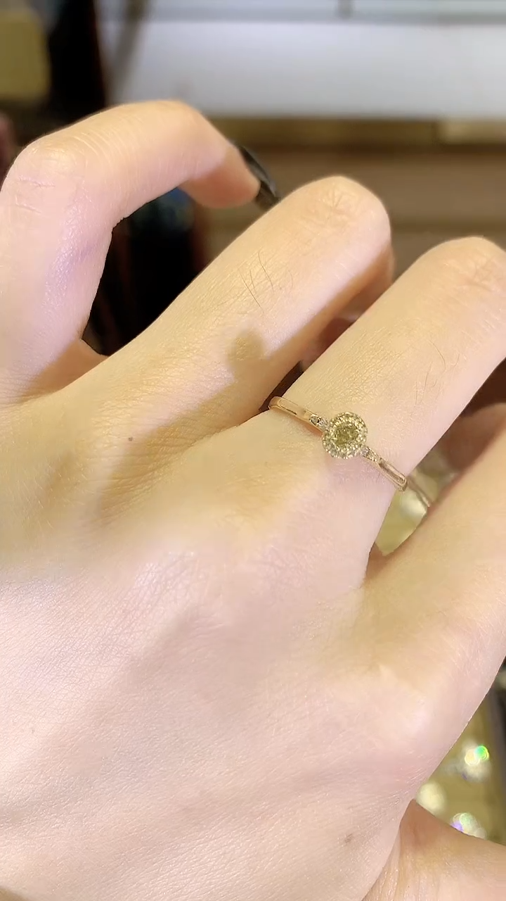 【闪购商品】钻石戒指18K金镶嵌钻石戒指