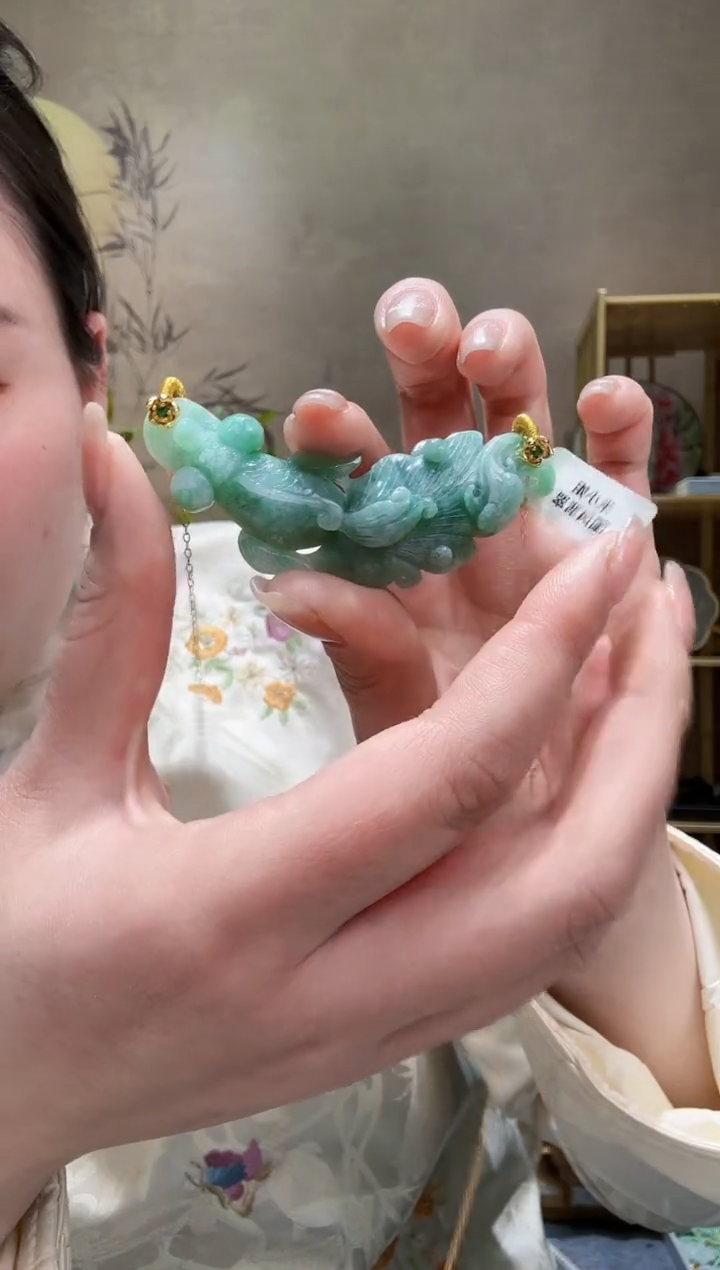 【闪购商品】翡翠颈饰未镶嵌吊坠