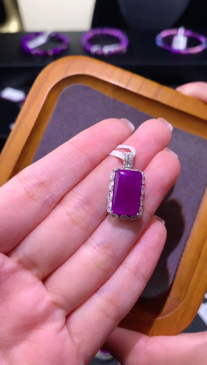 【闪购商品】苏纪石（舒俱来）.18K金镶嵌舒俱来吊坠