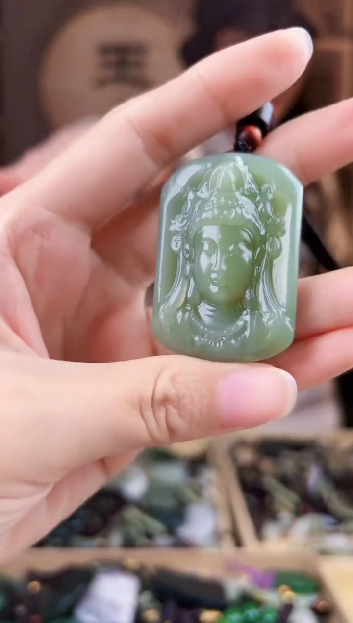 颈饰未镶嵌和田玉拍一发一，多样性发货