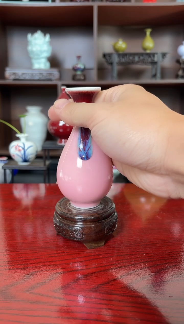 摆件瓷12.28早微瑕小花瓶摆件