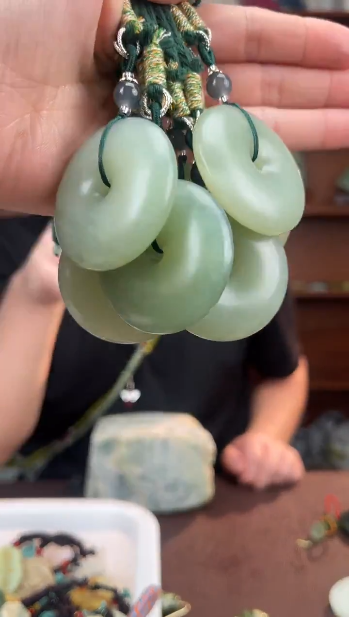 未镶嵌蛇纹石玉颈饰多样性发货拍一发一