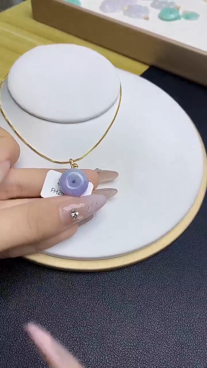 【闪购商品】翡翠颈饰18K金镶嵌87678678686