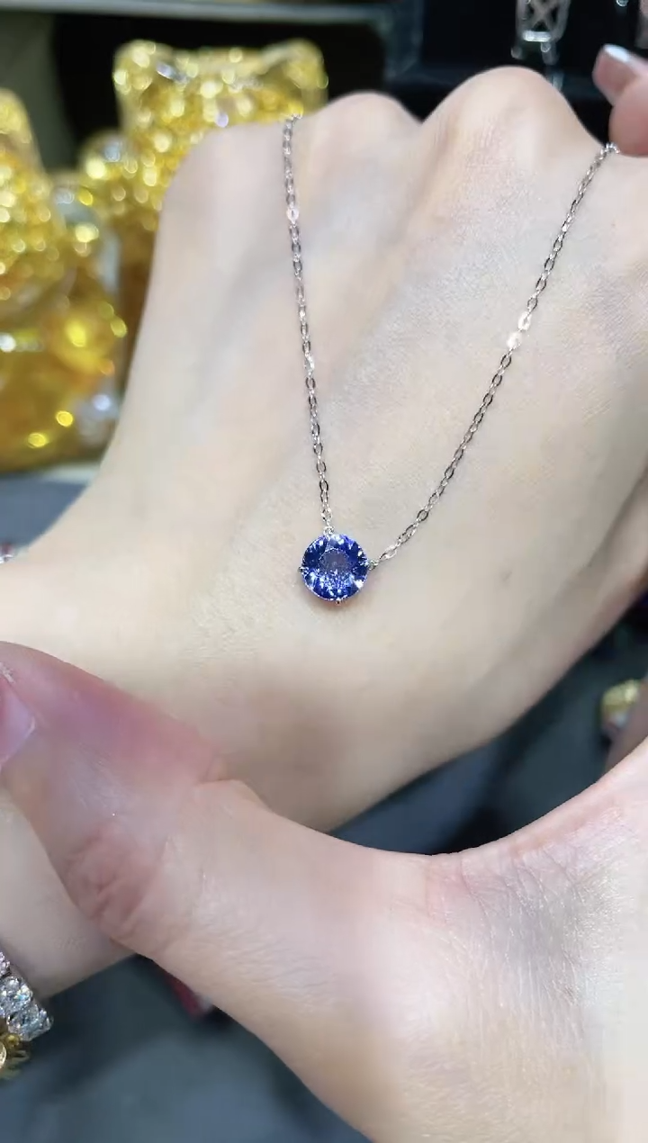 18K金镶嵌坦桑石项链