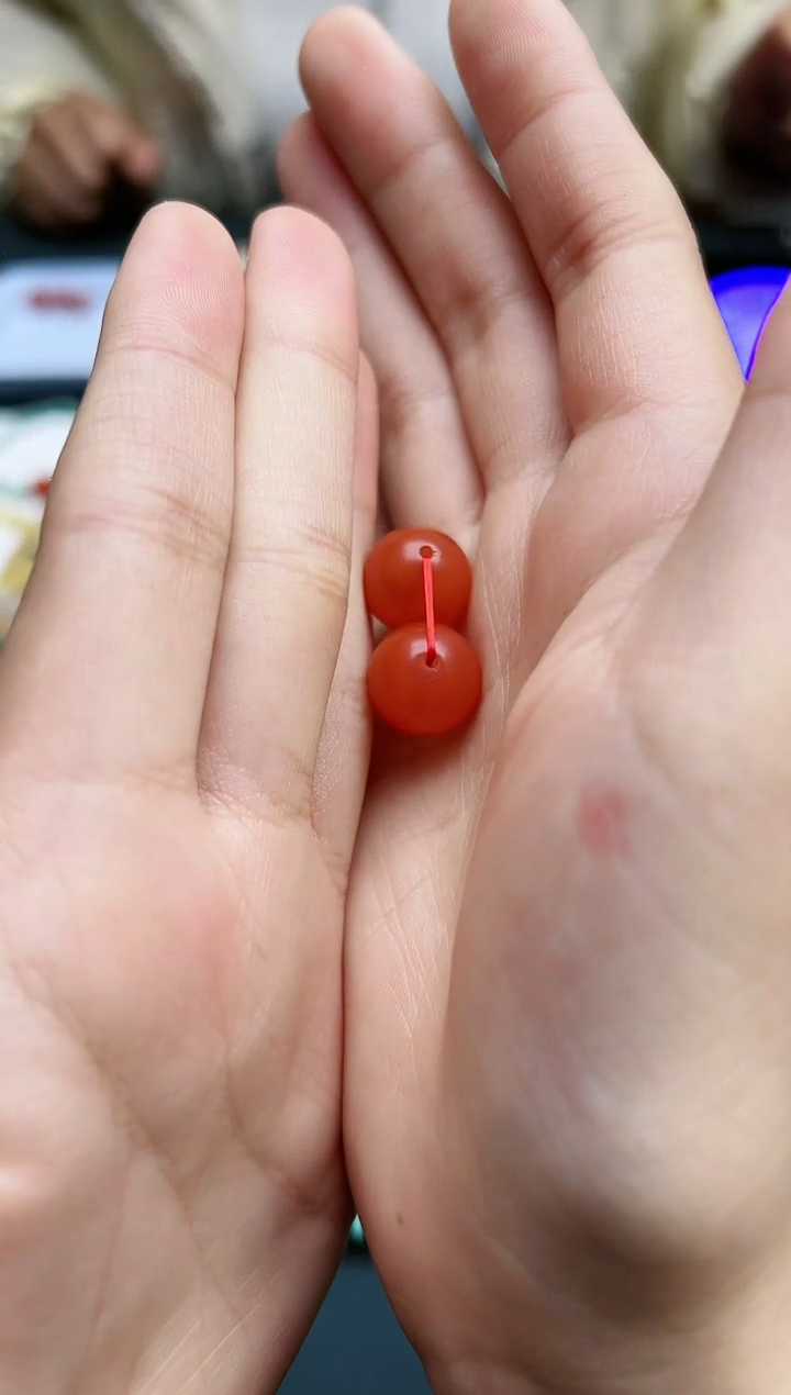 【闪购商品】南红玛瑙散珠未镶嵌南红散珠一对*1 GW