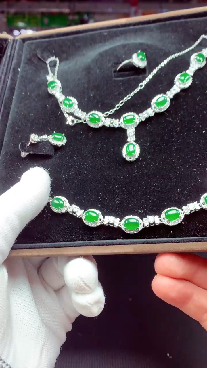 【闪购商品】定制翡翠未镶嵌N多样性发货拍一发一