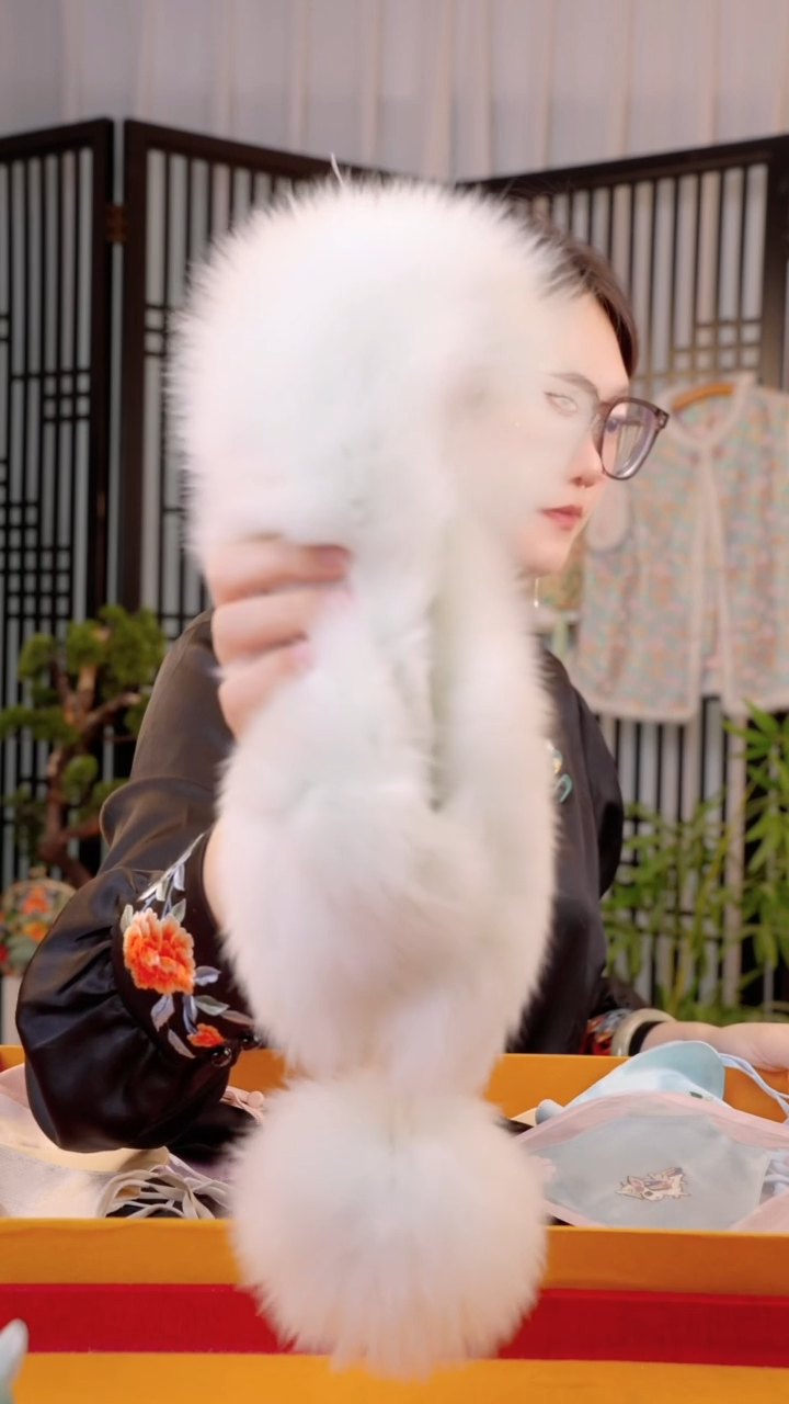 刺绣长****鱼非遗苏绣绒花手工饰品