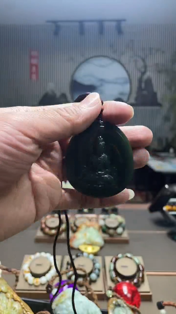 【闪购商品】透闪石质玉挂件未镶嵌观音