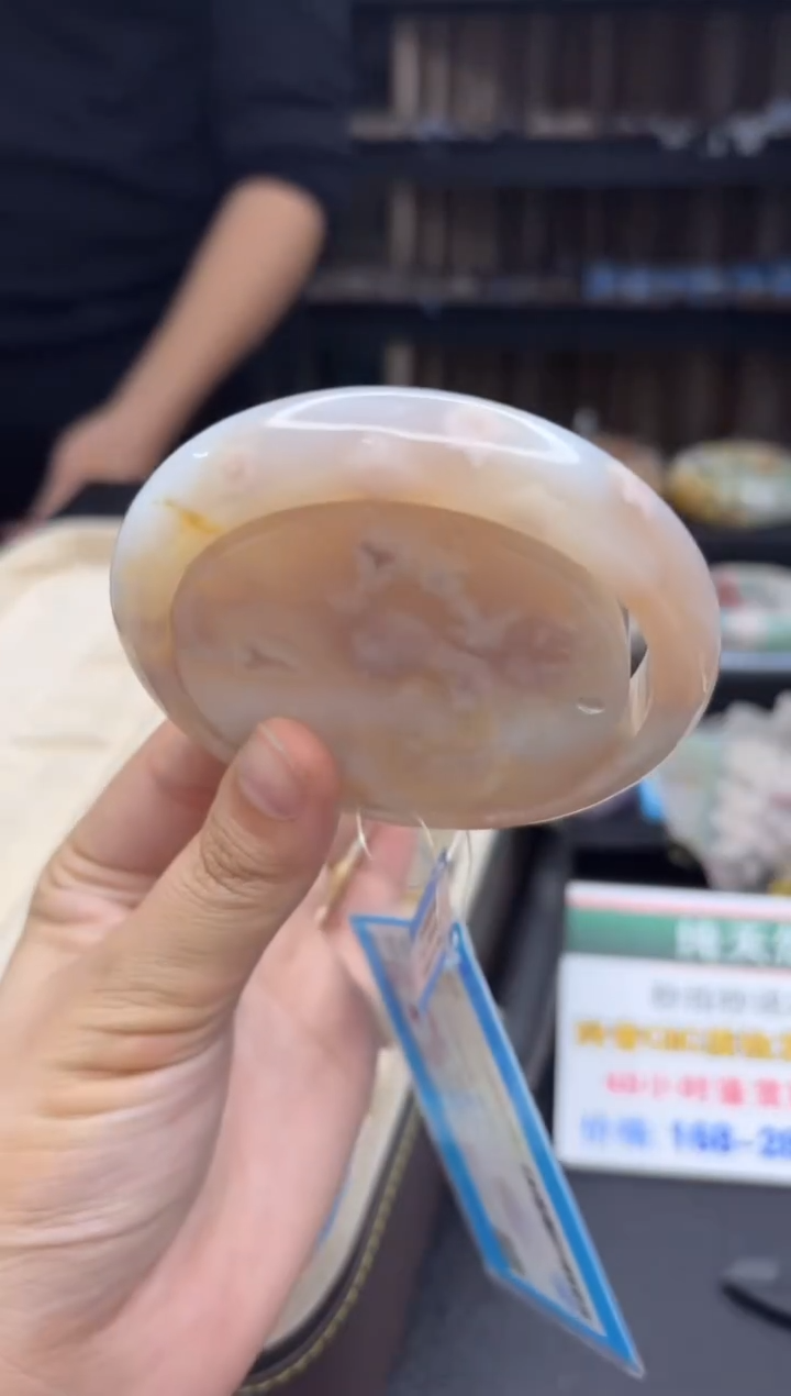 【闪购商品】石英质玉手镯未镶嵌708（64圈赠送镯心）