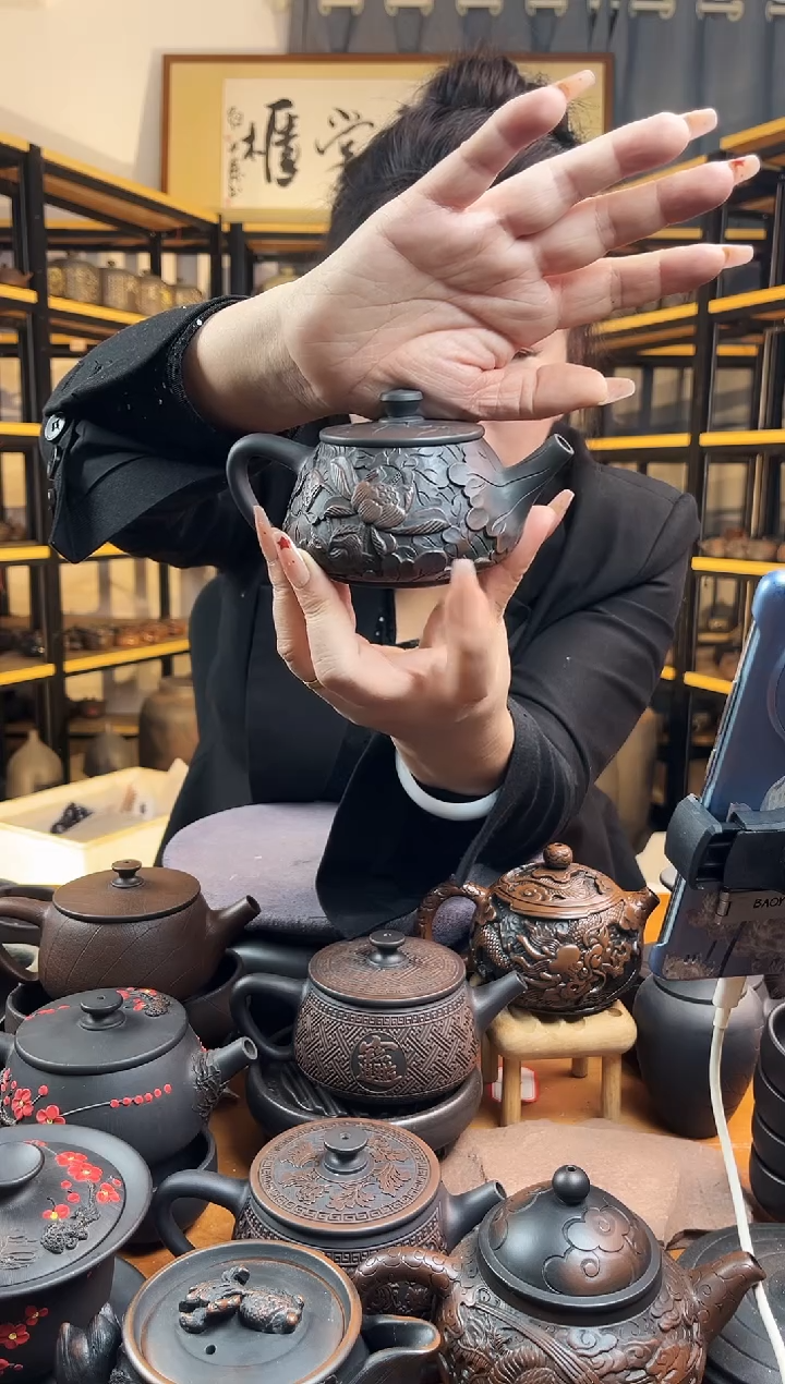 【闪购商品】壶满雕    满雕 荷花 石瓢 