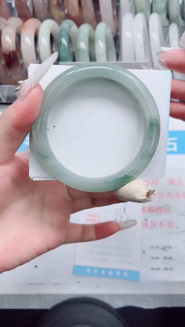 【闪购商品】石英质玉手镯未镶嵌A108-62.1