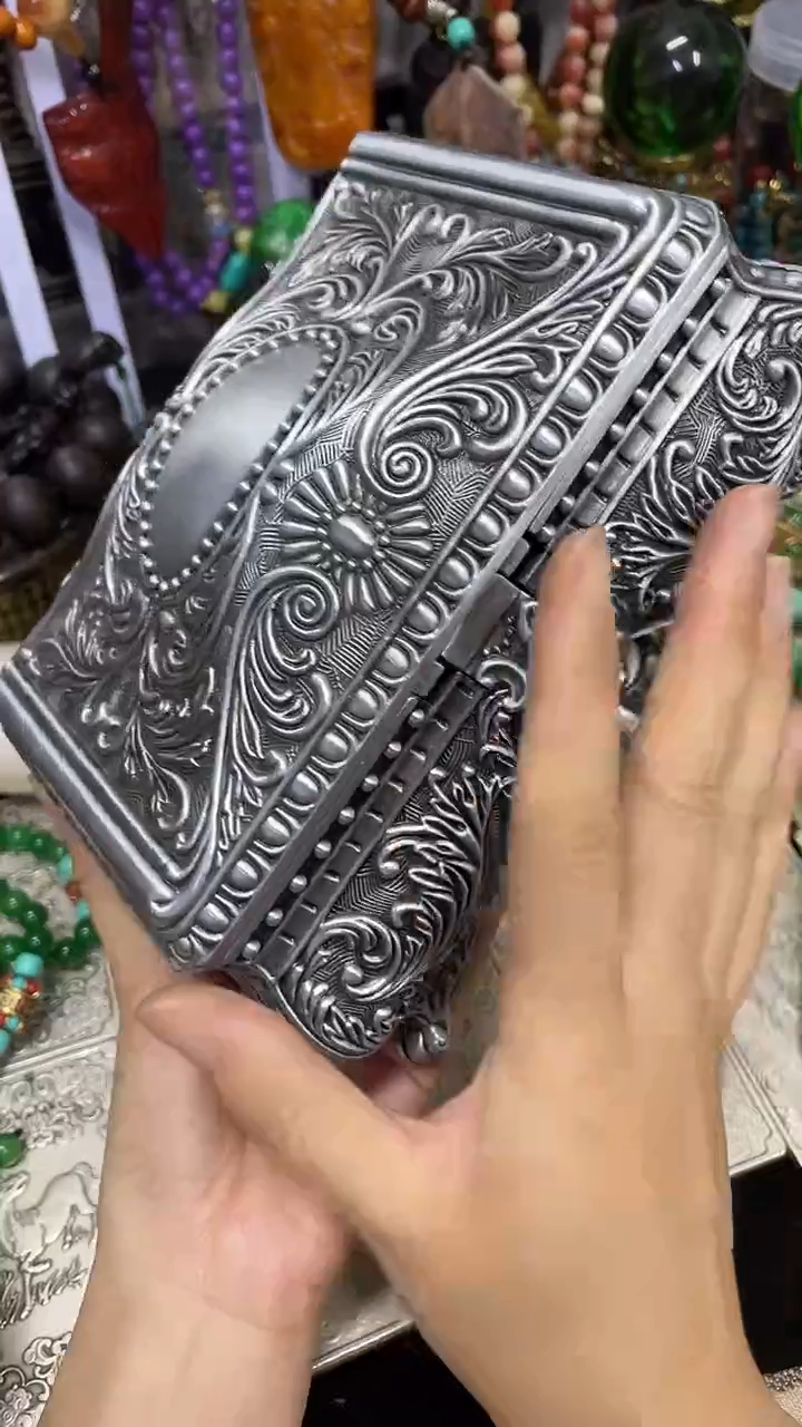 摆件主播推荐如图所示