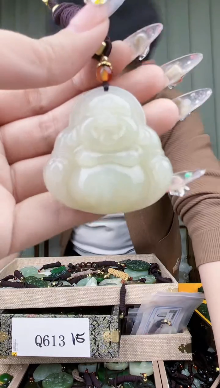 【闪购商品】和田玉挂件未镶嵌拍一发一，多样性发货！
