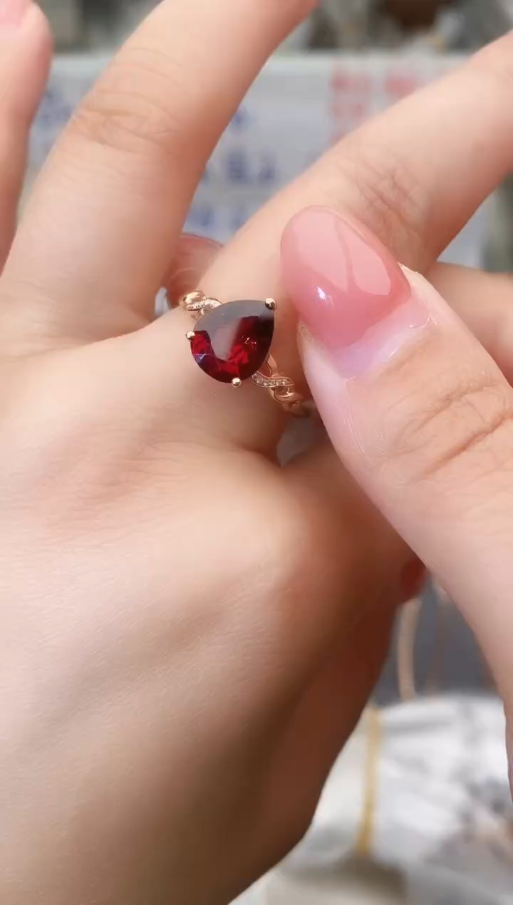 18K金镶嵌戒指石榴石--专柜--15